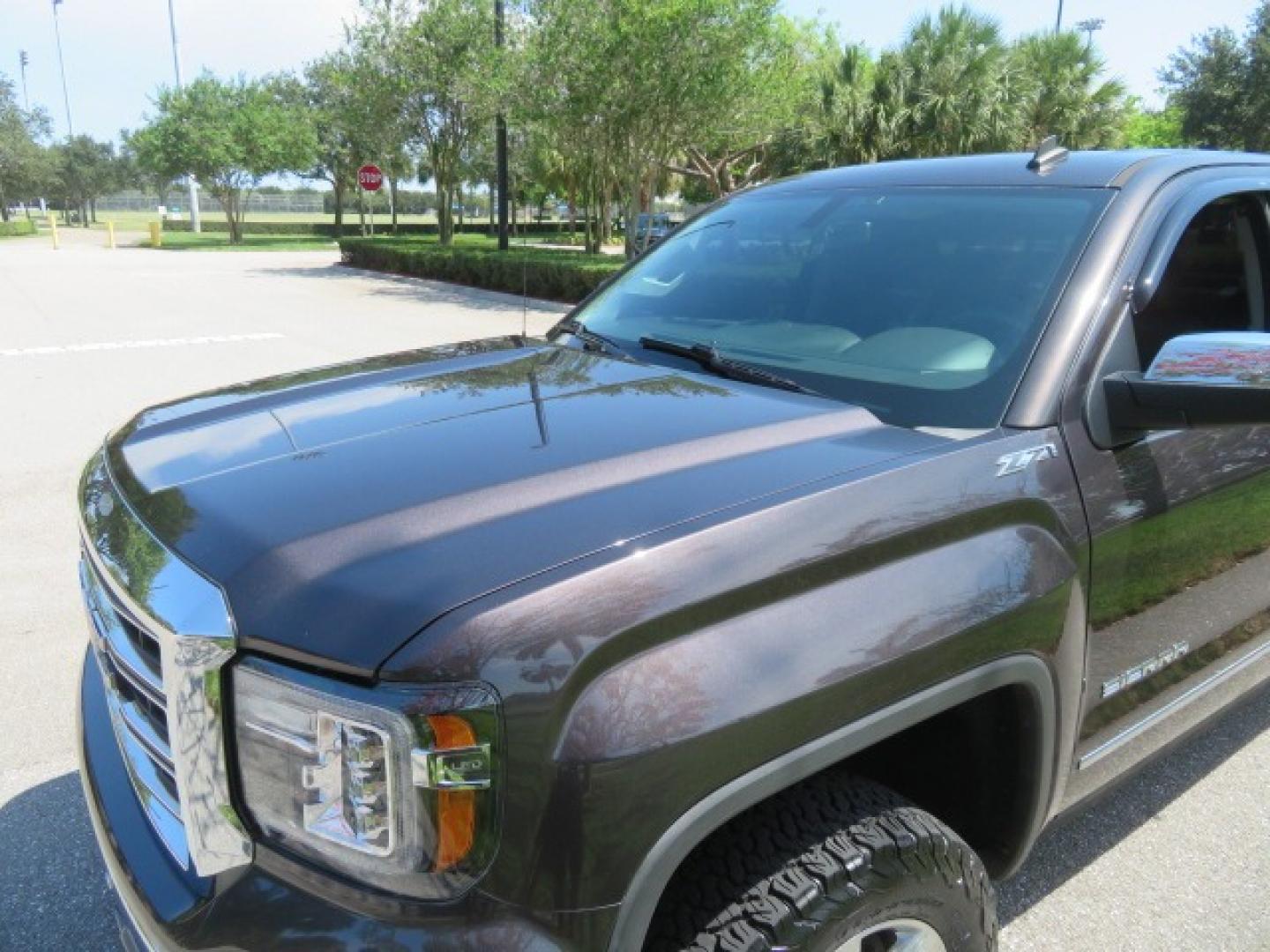 2014 /Black GMC Sierra 1500 SLT Crew Cab 2WD (3GTP1VEC2EG) with an 5.3L V8 OHV 16V engine, 6-Speed Automatic transmission, located at 4301 Oak Circle #19, Boca Raton, FL, 33431, (954) 561-2499, 26.388861, -80.084038 - Photo#16